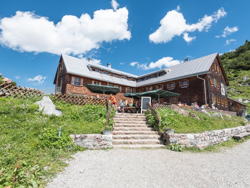 Ziel erreicht: Die Freiburger Hütte